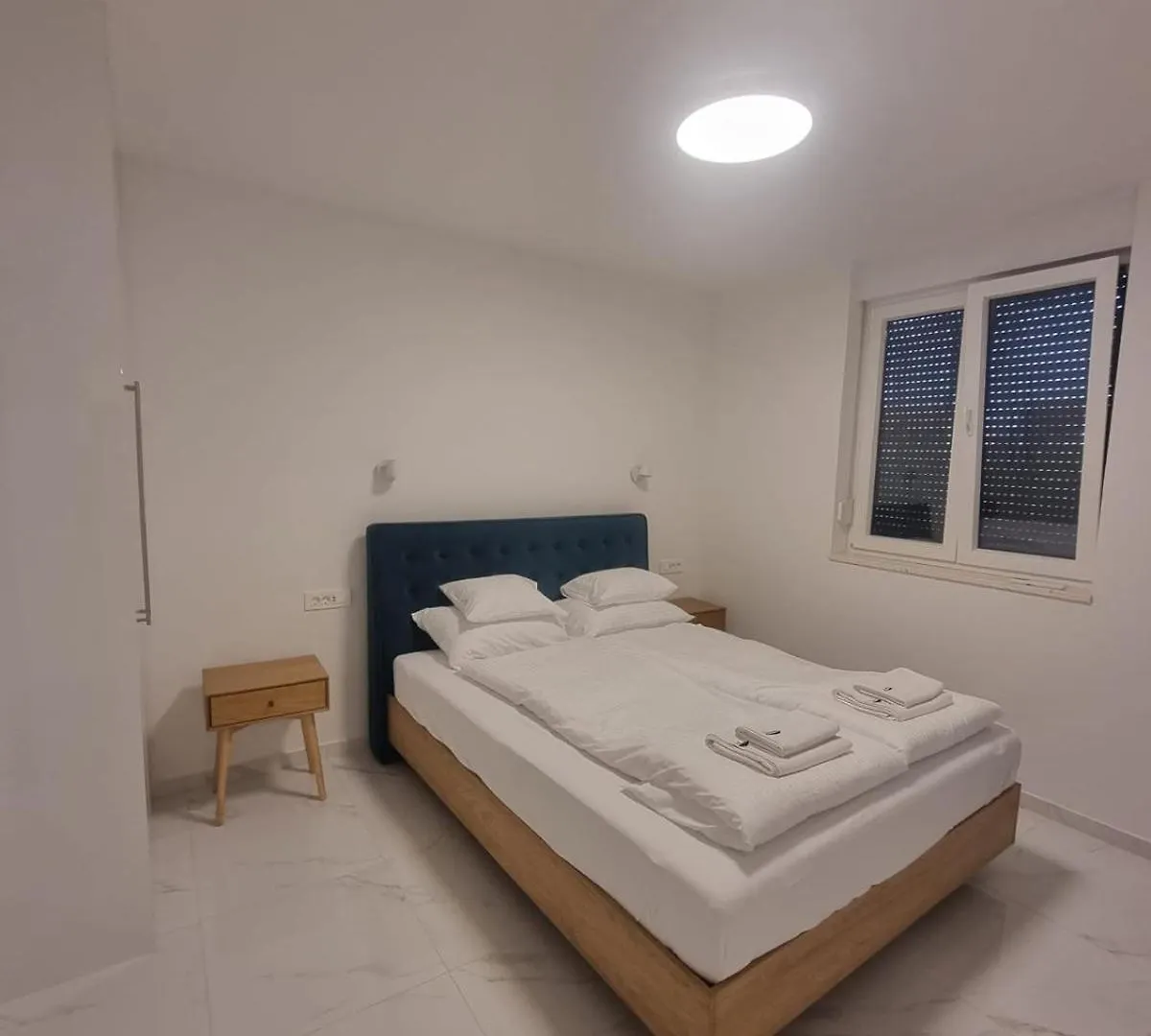Beautiful New Palmtree Apartments IV Вир