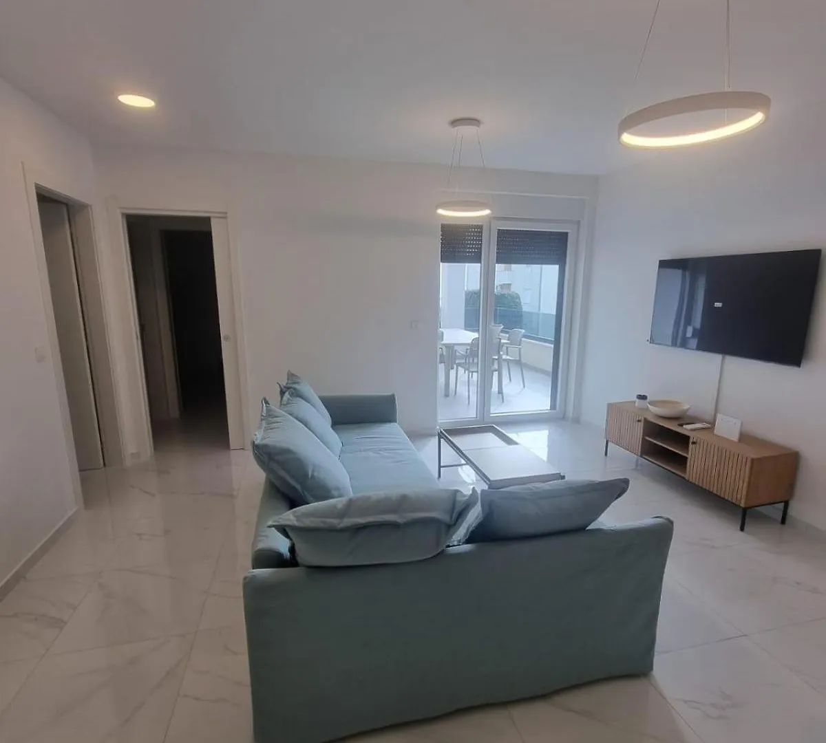 Beautiful New Palmtree Apartments IV Вир
